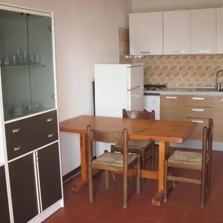 Ferienwohnung Fuer 6 Personen Ca 48 Qm In Lido Delle Nazioni, Adriakueste Italien Podelta Apartamento